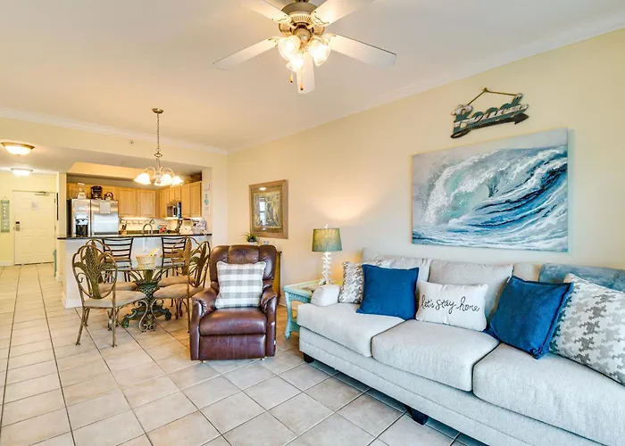 Pool/beach-view Condo: Family Friendly