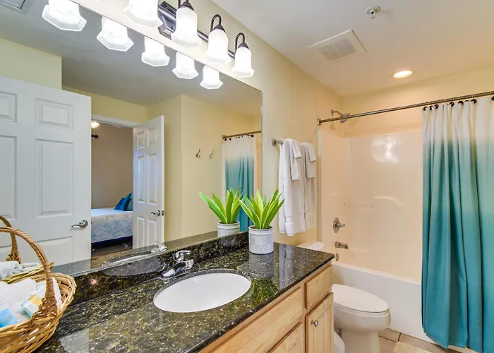 Holiday home Pool/beach-view Condo: Family Friendly Gulf Shores